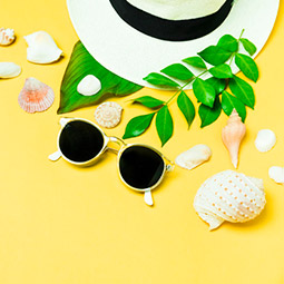 Женские летние аксессуары 2020-2021: как потратить мало денег, но сделать образ стильным?