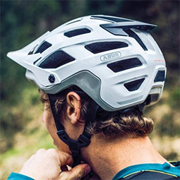 Как выбрать велошлем